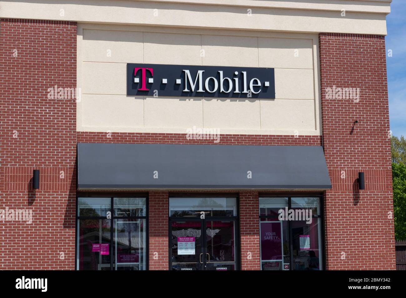 Terre Haute - Circa May 2020: T-Mobile Retail Wireless Store. T-Mobile will merge with Sprint in hopes of advancing 5G development. Stock Photo