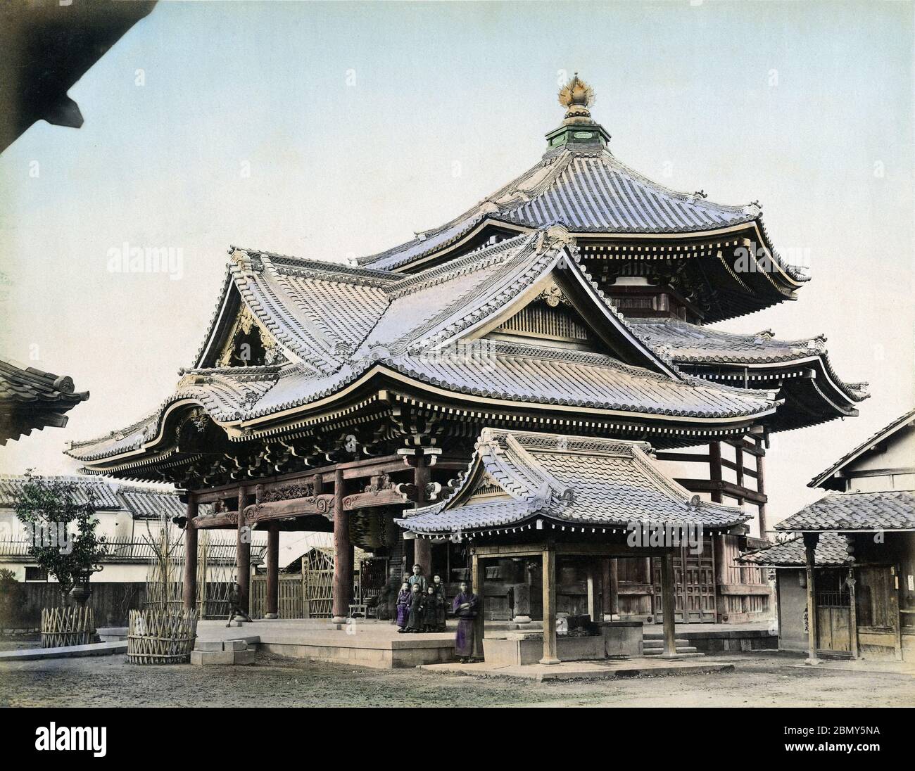 [ 1890s Japan - Rokkaku-do Temple, Kyoto ] — Rokkaku-do Temple (六角堂) in ...