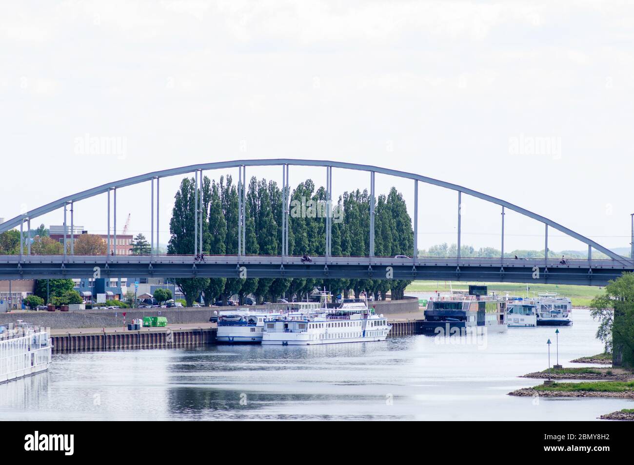 Arnhem Rivers Battle of arnhem bridge hi-res stock photography and images - Alamy