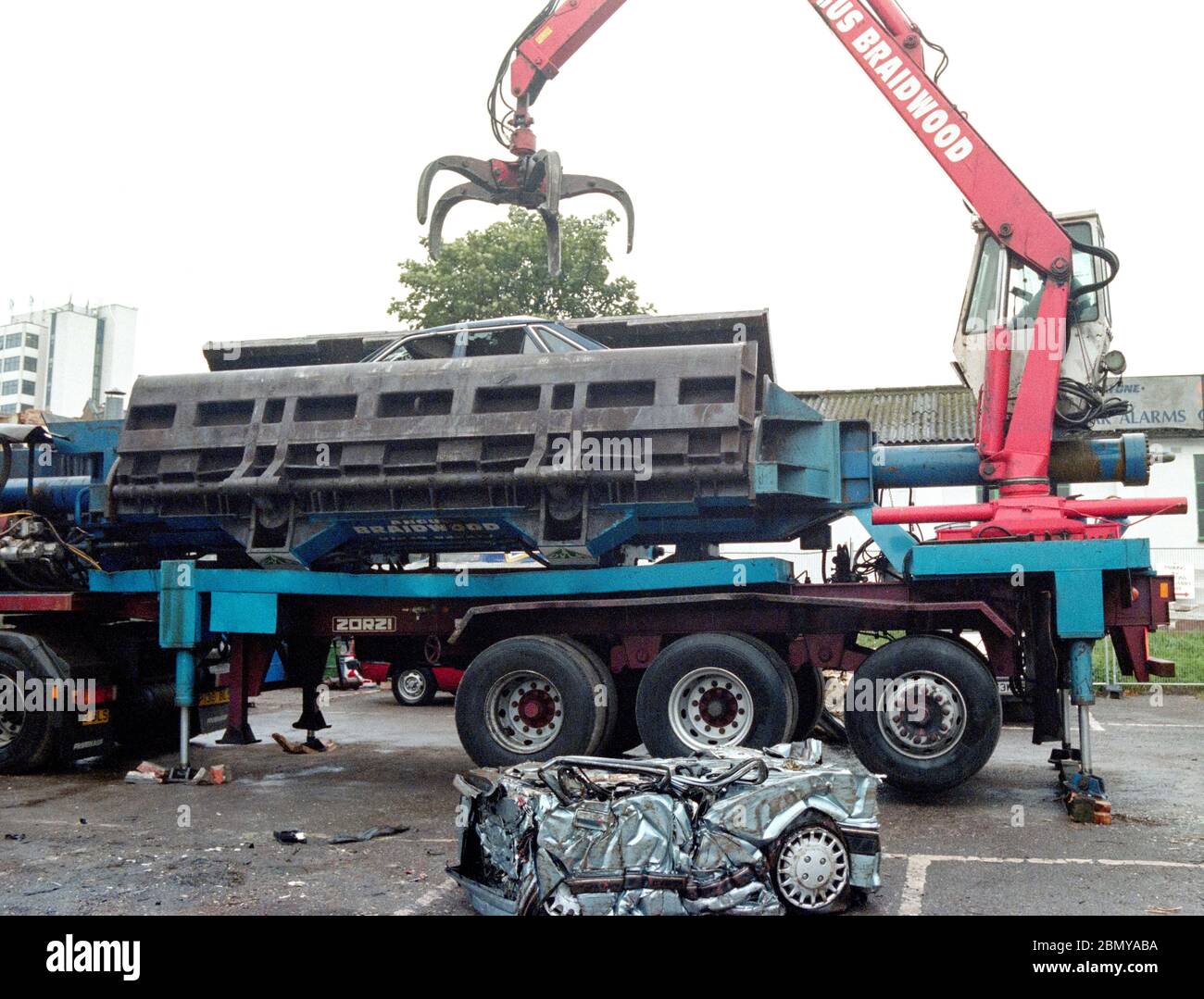 Car crusher hi-res stock photography and images - Alamy