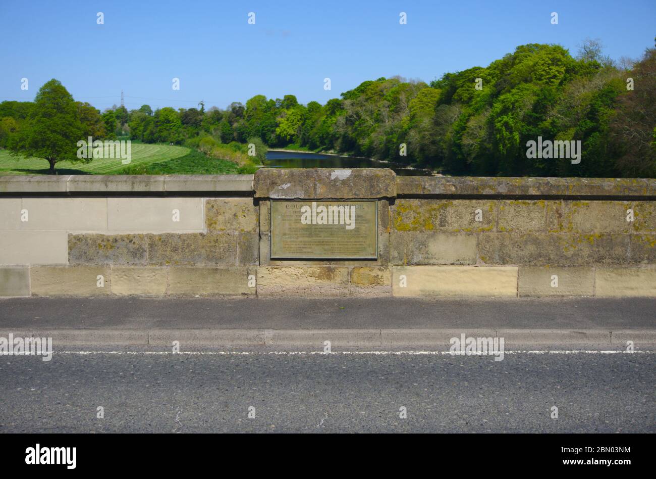 Mid point of Coldstream bridge on the River Tweed, marking the border between Scotland and England on the A698. Stock Photo