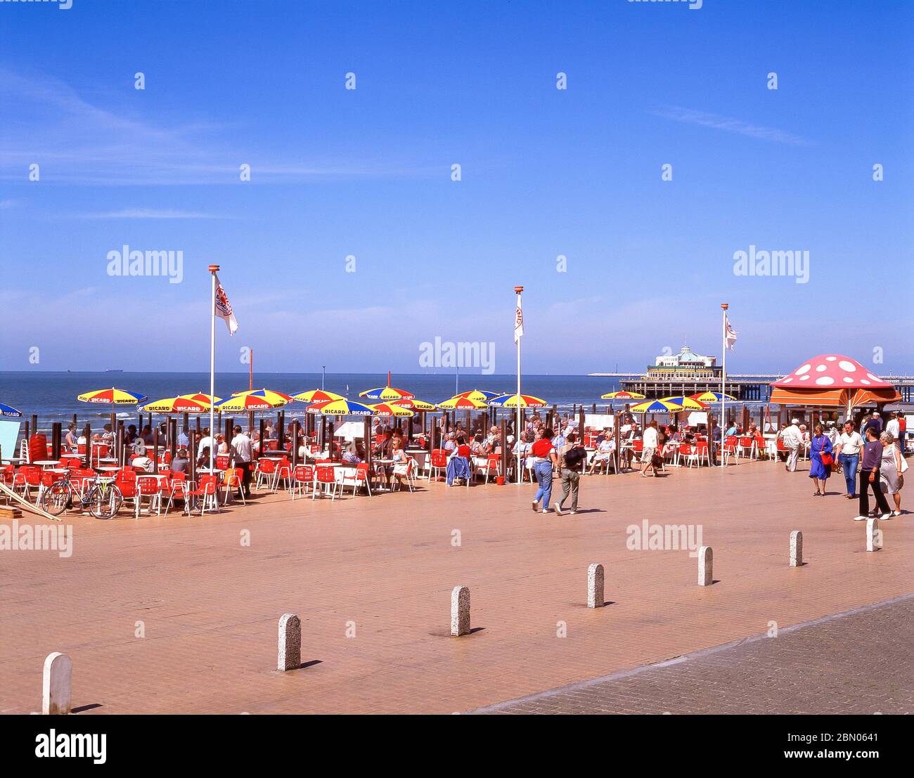 Beach restaurants and pier, Blankenberge Beach, promenade, Blankenberge, West Flanders Province, Flemish Region, Belgium Stock Photo