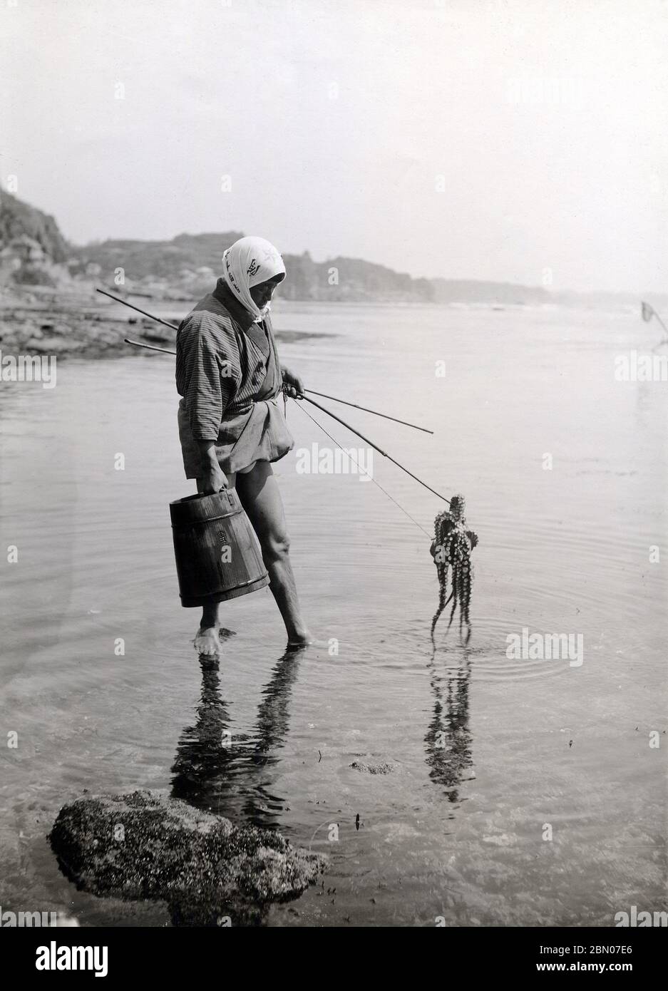 Japan fishing hi-res stock photography and images - Alamy