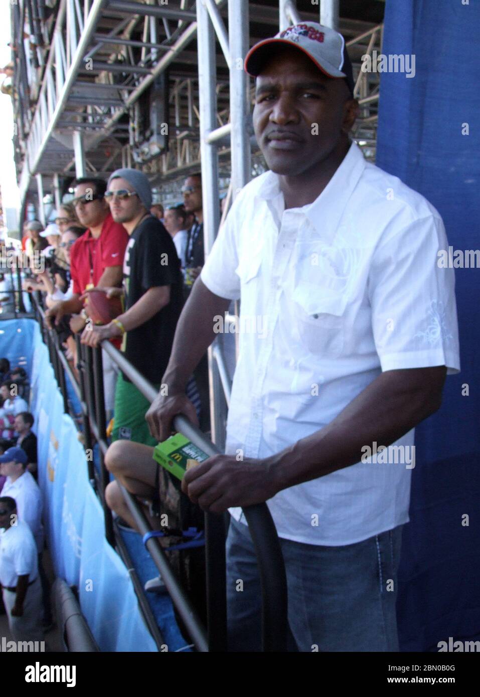 MIAMI - FEBRUARY 06: Evander Holyfield at the Direct TV Beach Bowl in South Beach for Superbowl week on February 6, 2010 in Miami, Florida. People: Evander Holyfield Credit: Storms Media Group/Alamy Live News Stock Photo