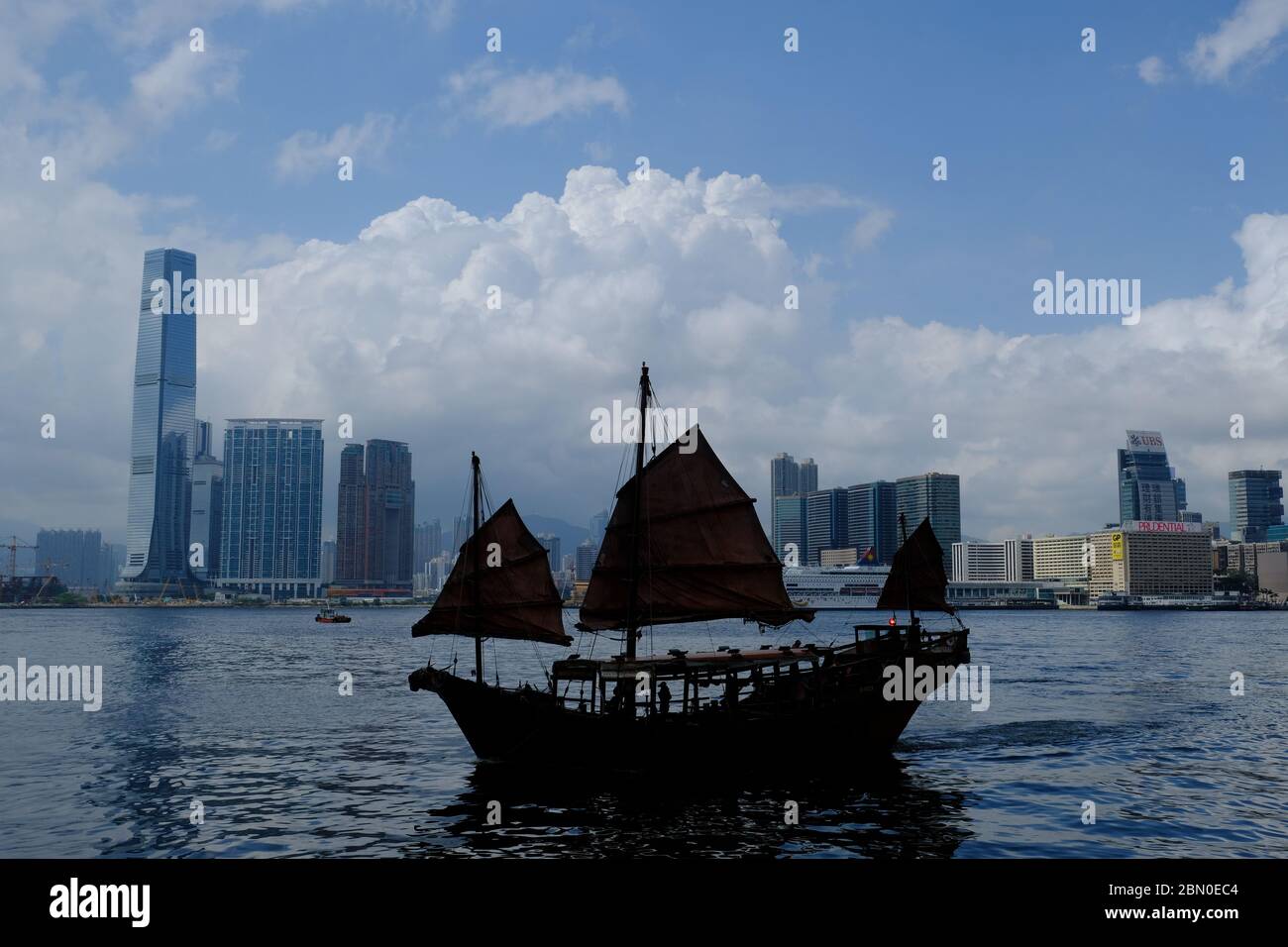 Hong Kong China - Chinese junk boat in Victoria harbor Stock Photo