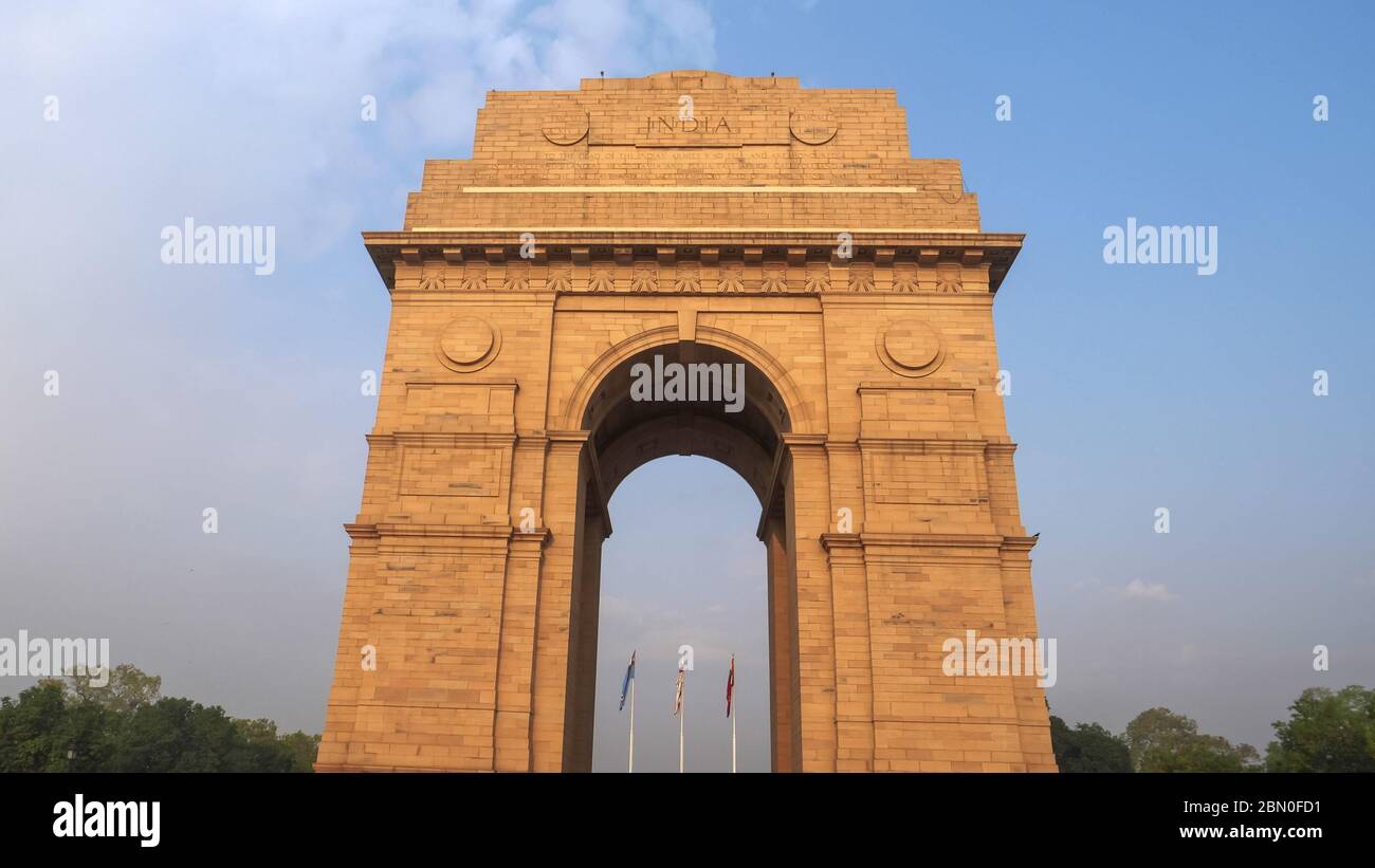India gate delhi sunrise hi-res stock photography and images - Alamy