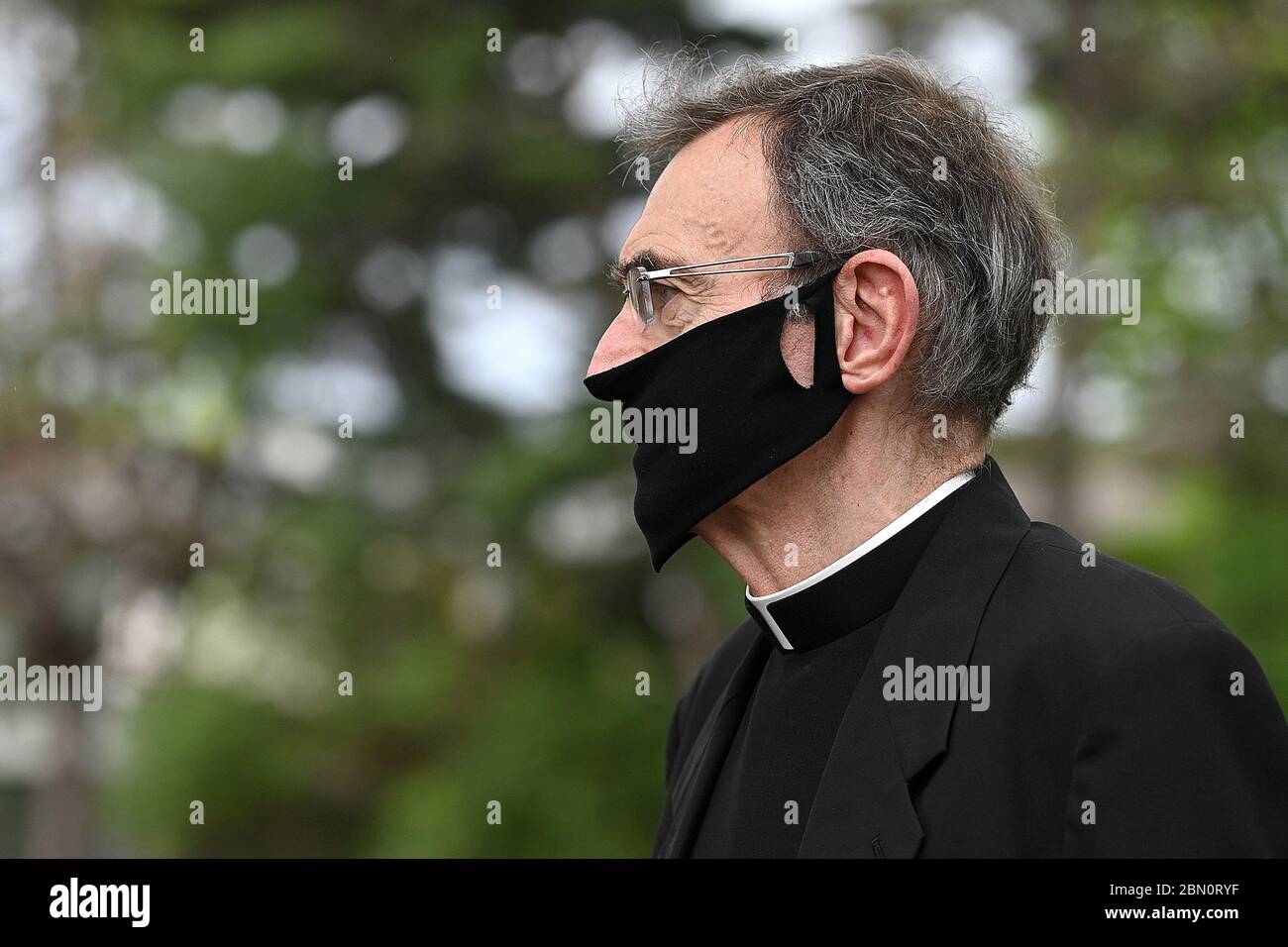 Monsignor hi res stock photography and images Page 20 Alamy