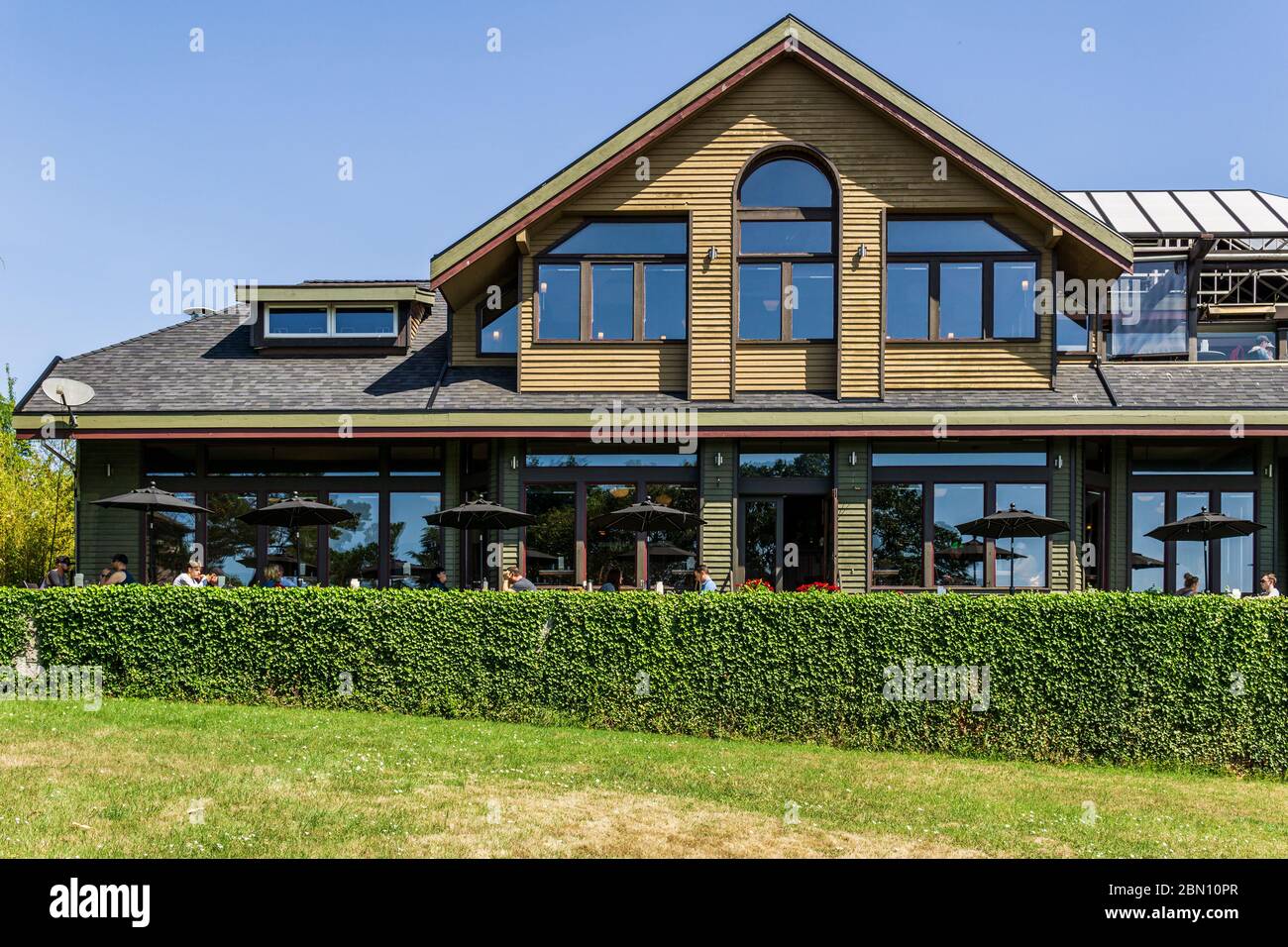 Spinnakers gastro brewpub hi-res stock photography and images - Alamy