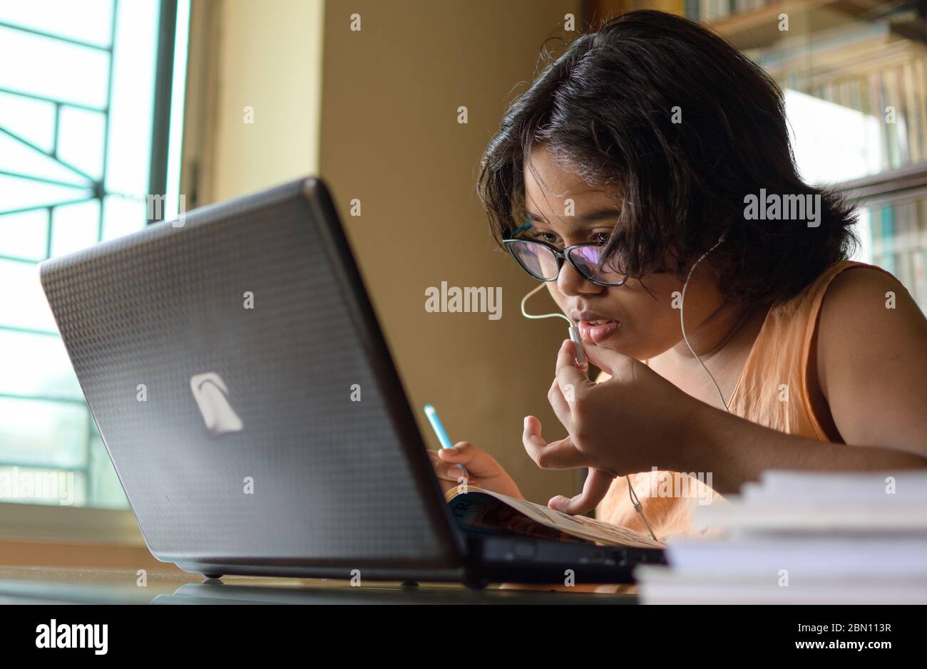 Indian school girls class room hi-res stock photography and images - Alamy