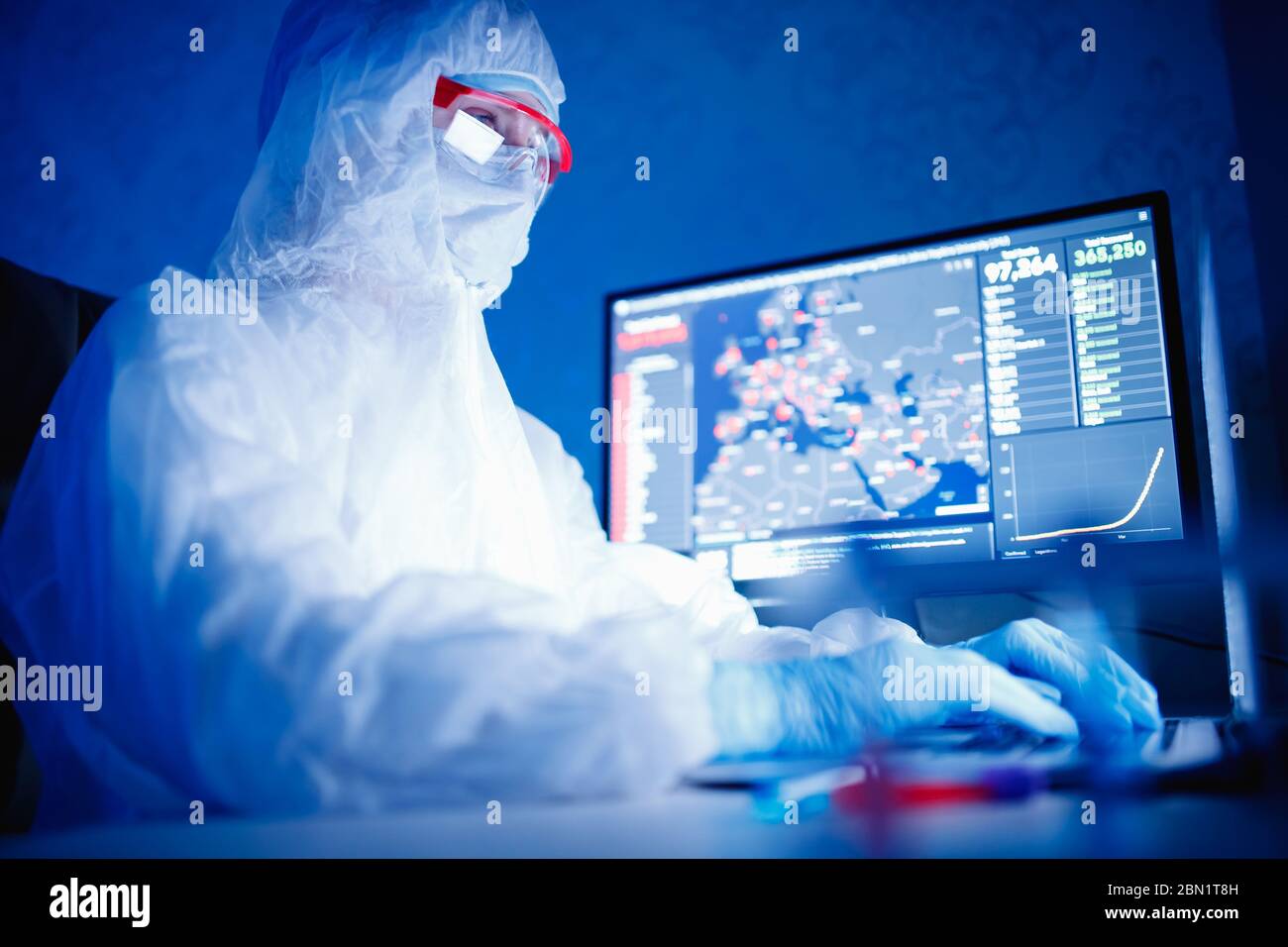 Analysis number of infected people in China and world from virus ...