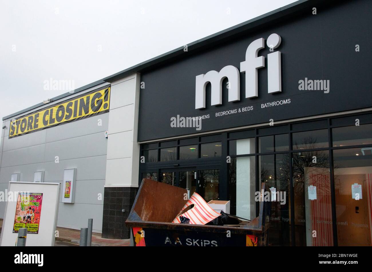 MFI closed; on retail park off Oxford Road; Reading Berks Dec 2008 Stock Photo