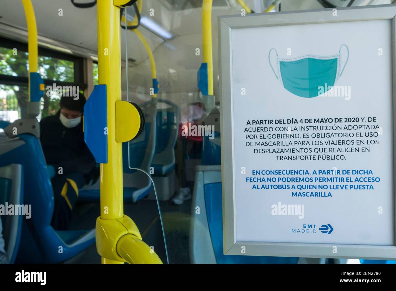 Madrid, Spanien. 10th May, 2020. Bus on the 57th day since the state of emergency was imposed by the Spanish government due to the corona crisis. Madrid, May 10th, 2020 | usage worldwide Credit: dpa/Alamy Live News Stock Photo