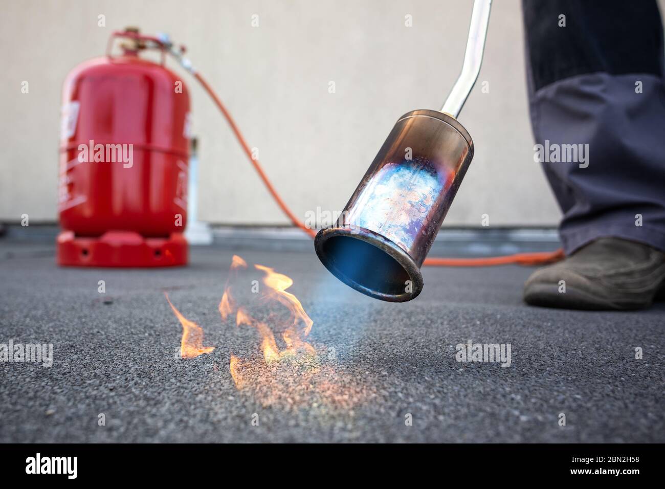 Roofing torch gas on sale bottle