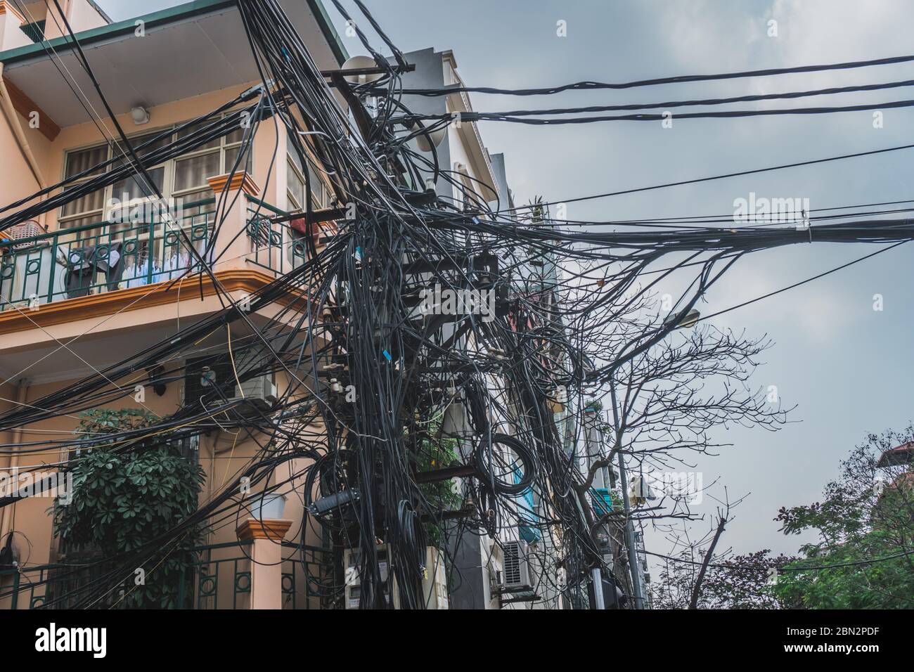 Hanoi vietnam cable cables hires stock photography and images Alamy