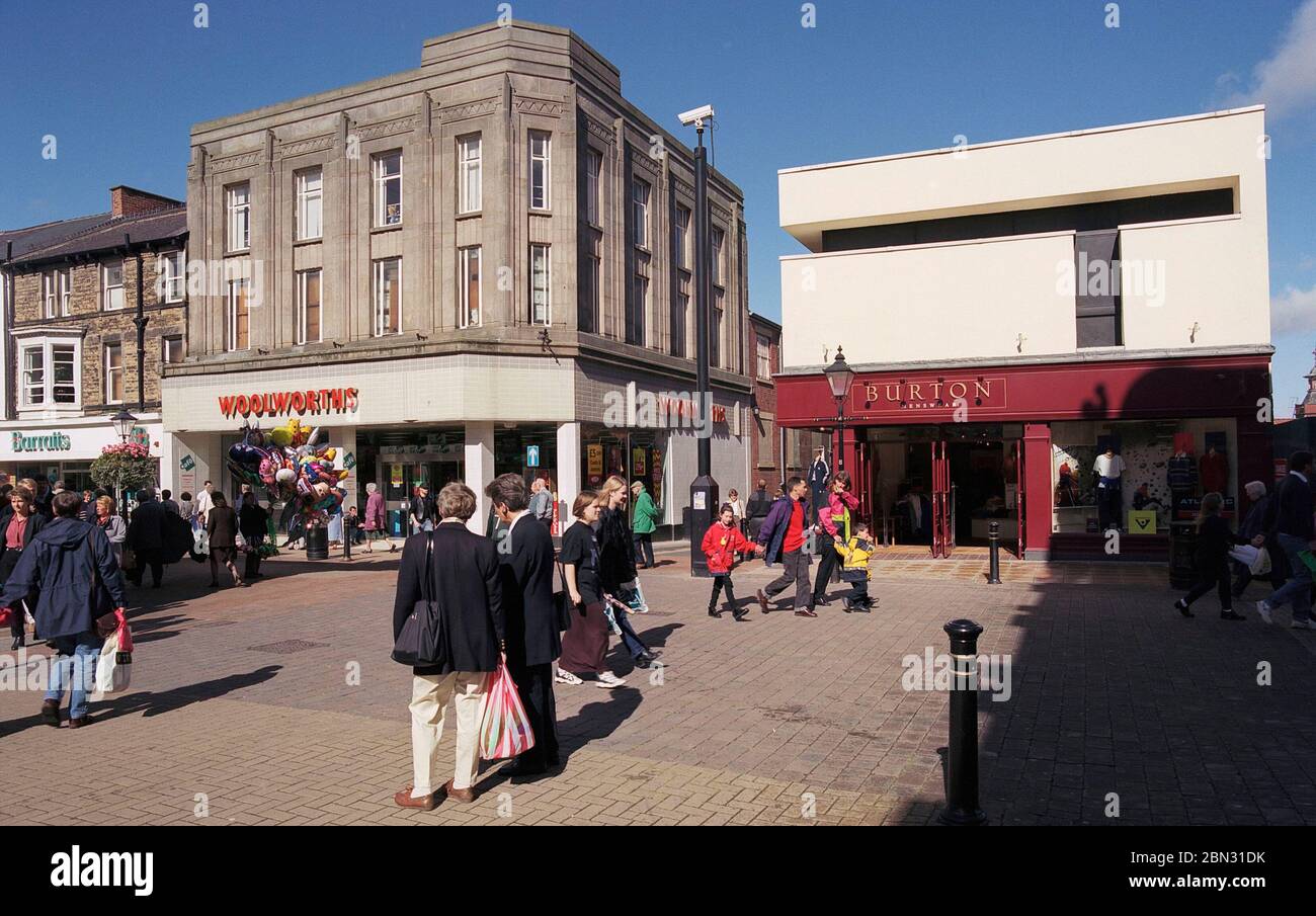 1997, people shopping in a busy Harrogate town centre, North Yorkshire