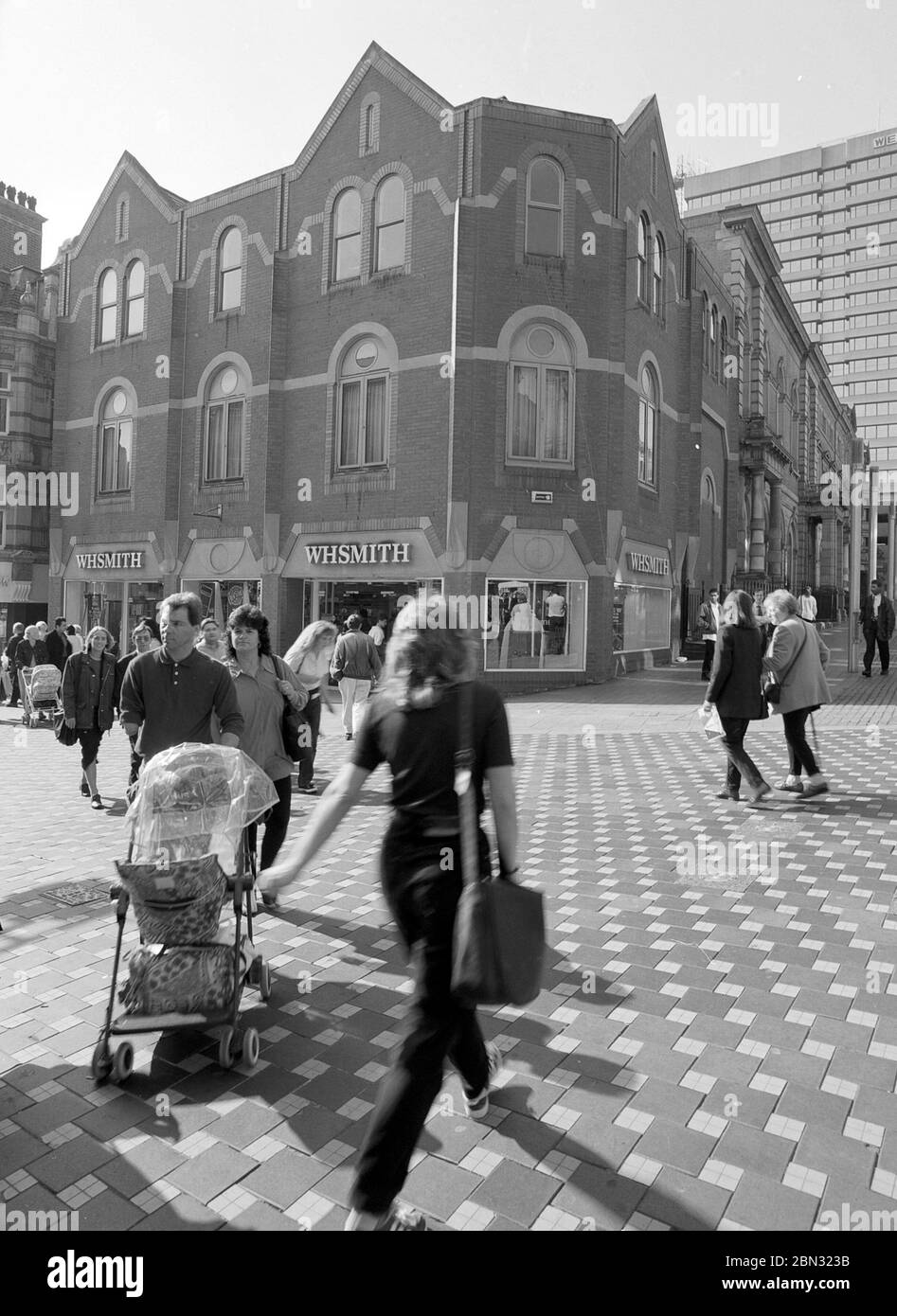 1997, Leeds city Centre, busy with shoppers, West Yorkshire, northern England, UK Stock Photo