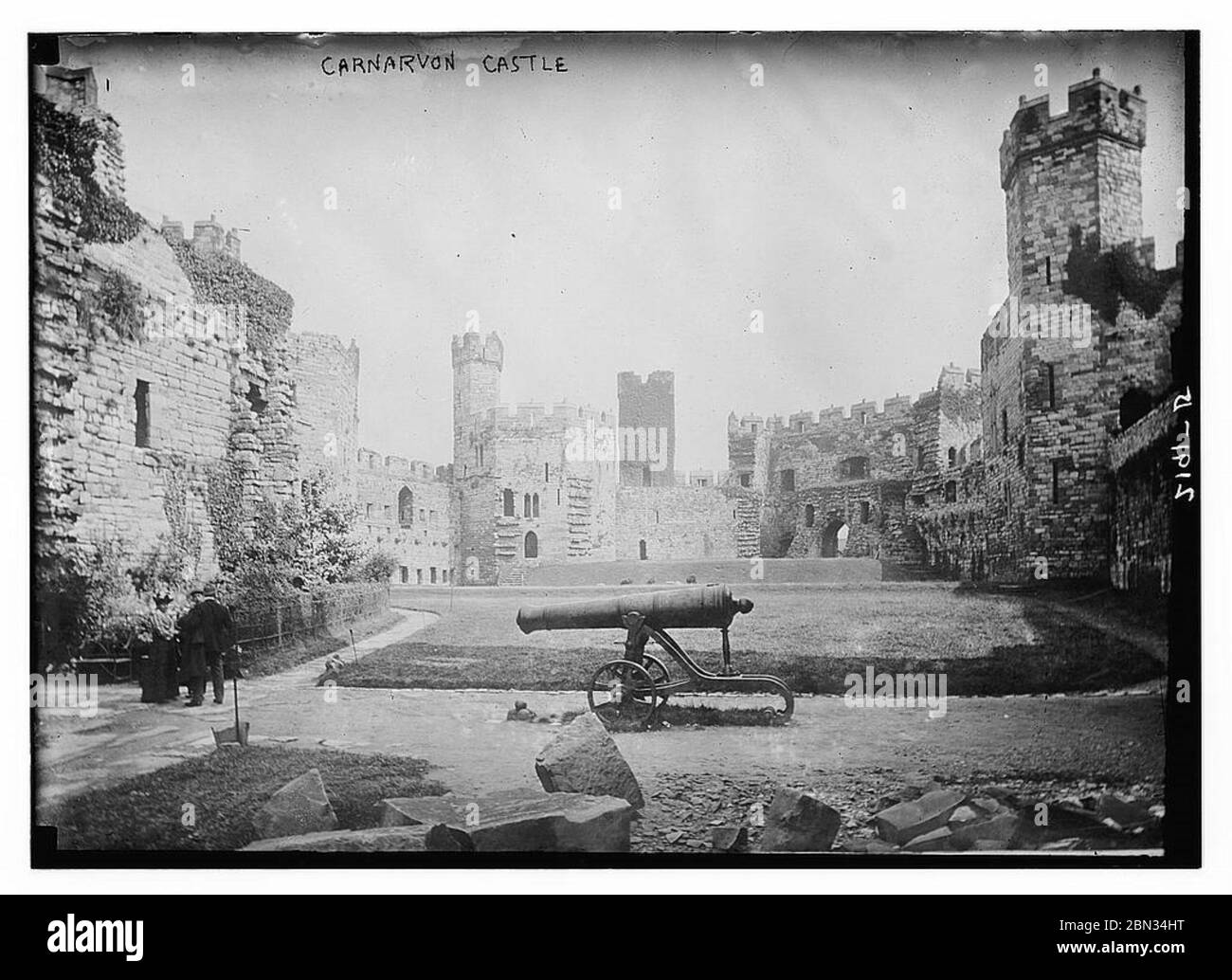 Carnarvon castle Cut Out Stock Images & Pictures Alamy
