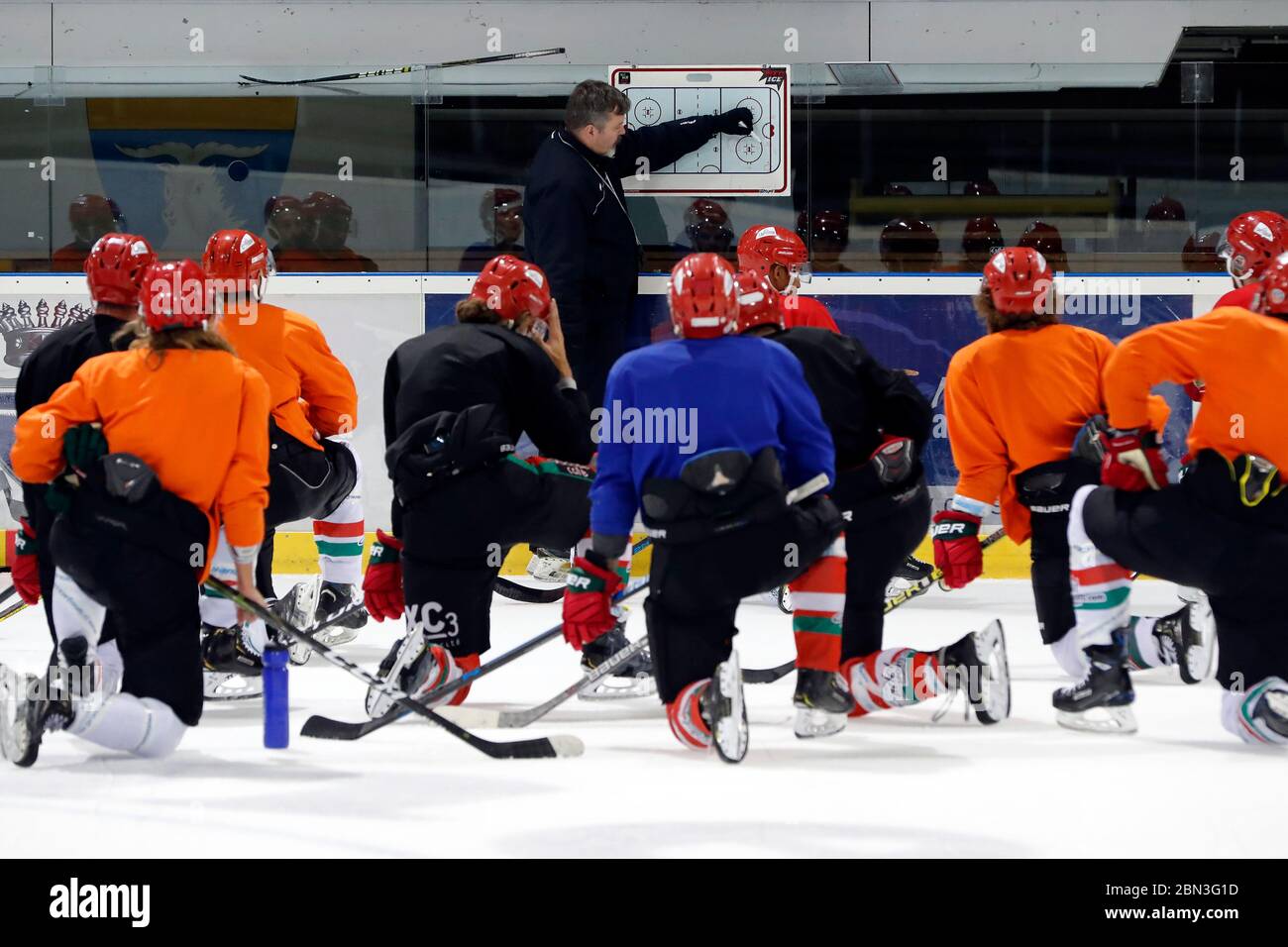 Hockey coach hires stock photography and images Alamy