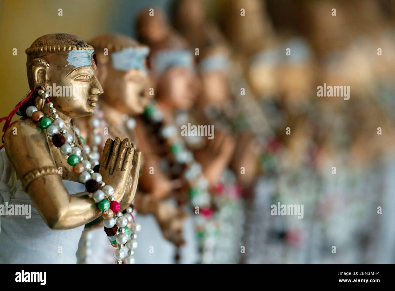 Statues du temple hindou hi-res stock photography and images - Alamy