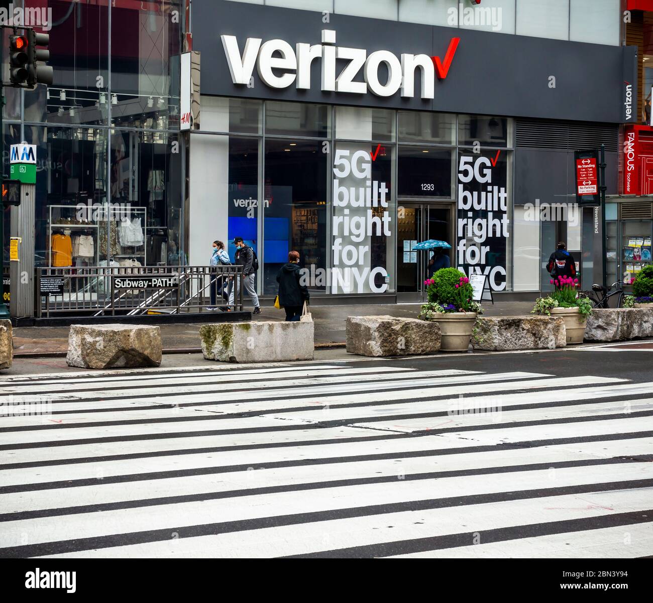 A Verizon Wireless store in Herald Square in New York on Friday, May 8, 2020.  (© Richard B. Levine) Stock Photo