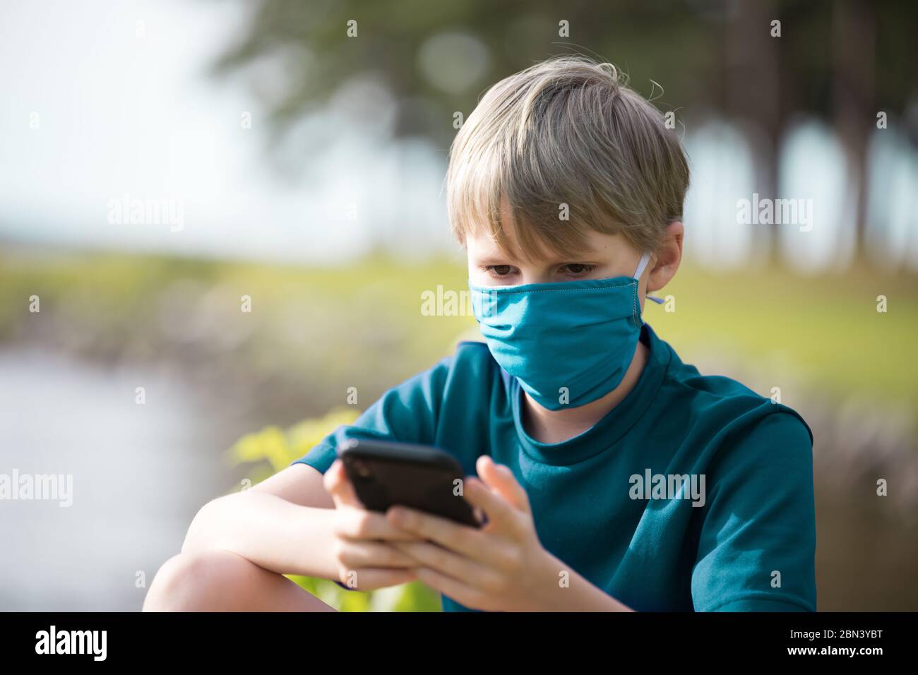 Download Green Face Mask High Resolution Stock Photography And Images Alamy PSD Mockup Templates