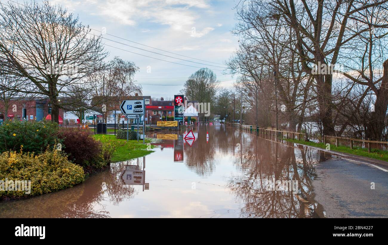 Upton upon severn flooding hires stock photography and images Alamy