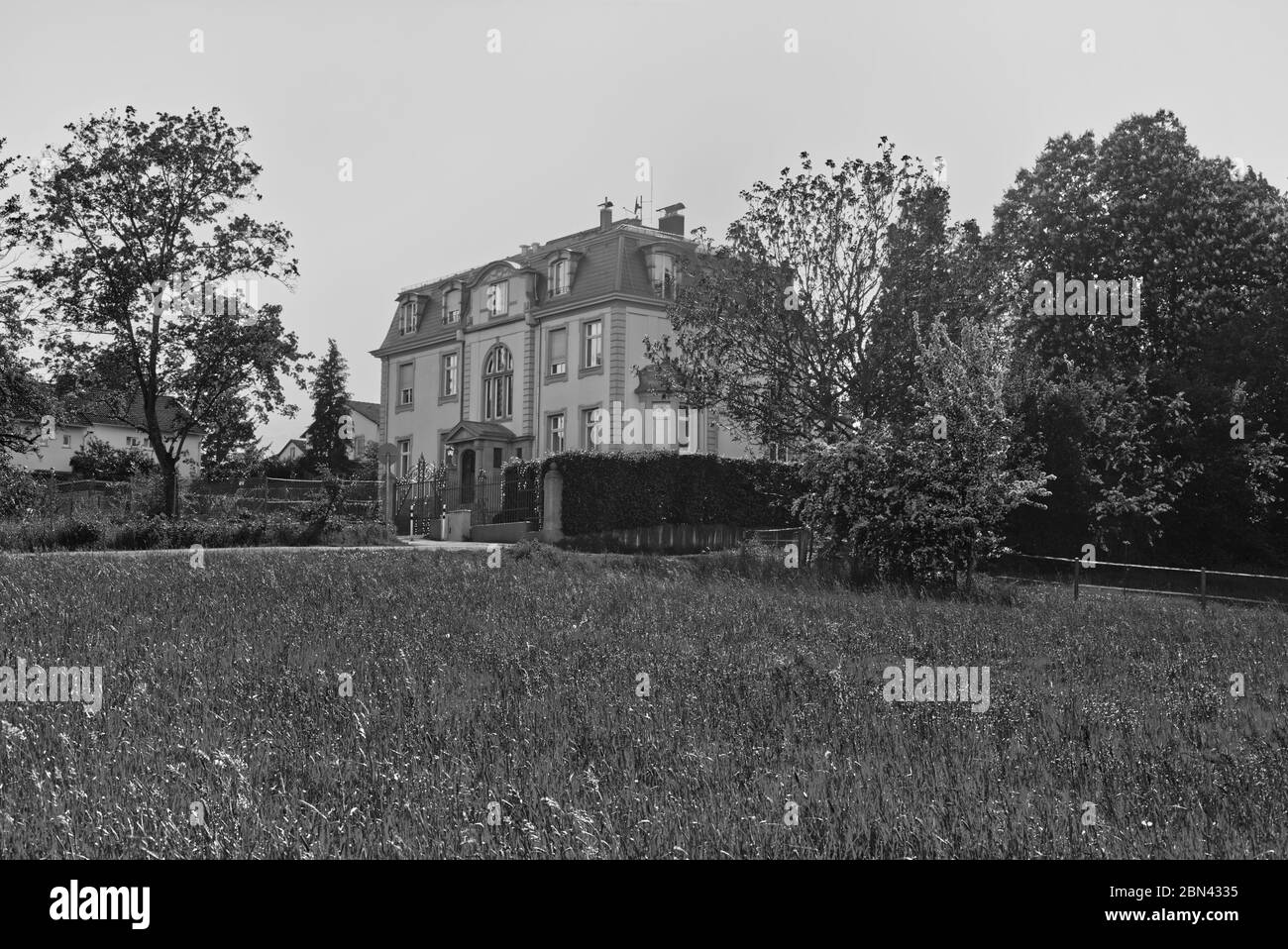 Villa in der Natur Stock Photo