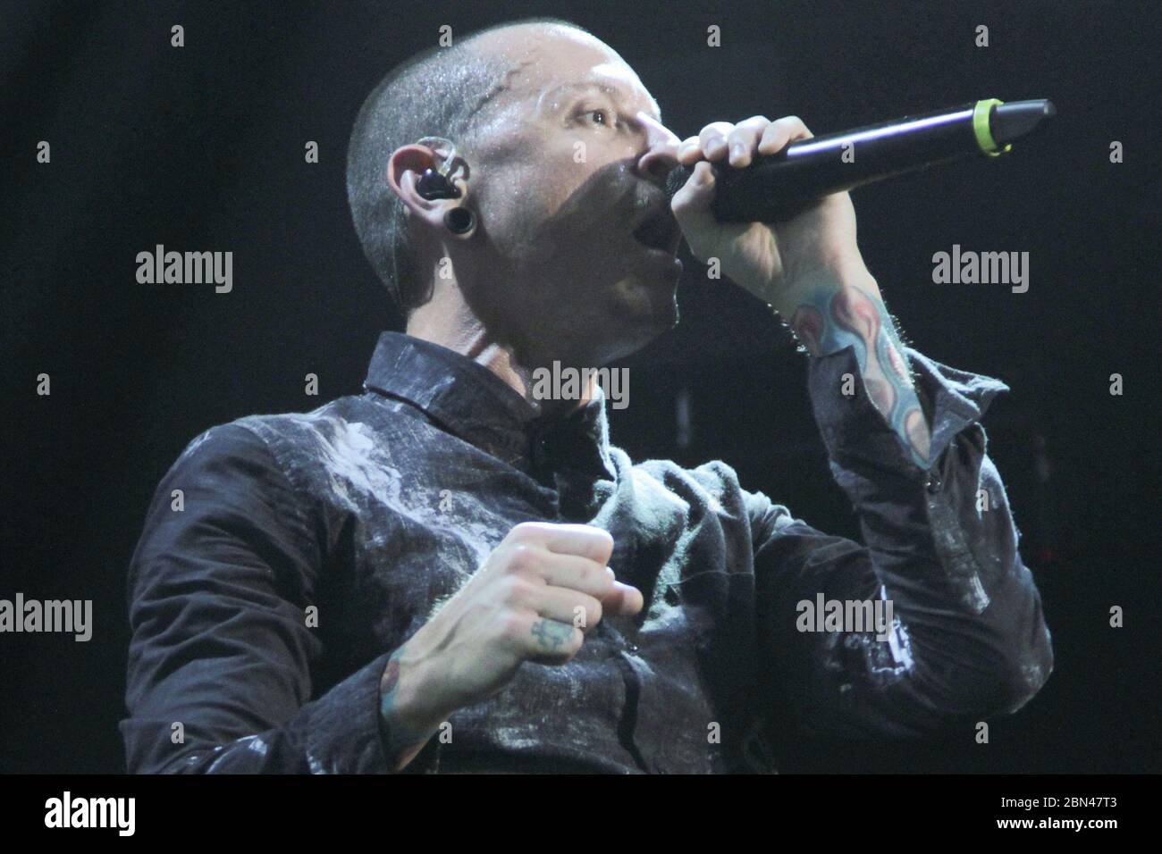 RIO DE JANEIRO, 08.10.2012: Linkin Park performs at the Citibank Hall in Rio de Janeiro (Néstor J. Beremblum / Alamy News) Stock Photo