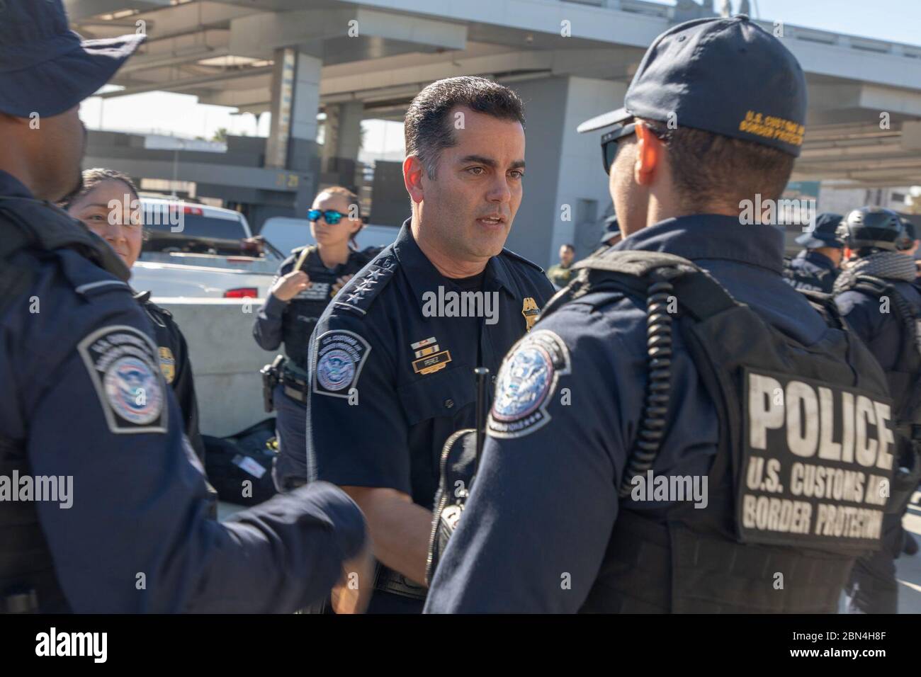 Border patrol deputy hi-res stock photography and images - Alamy