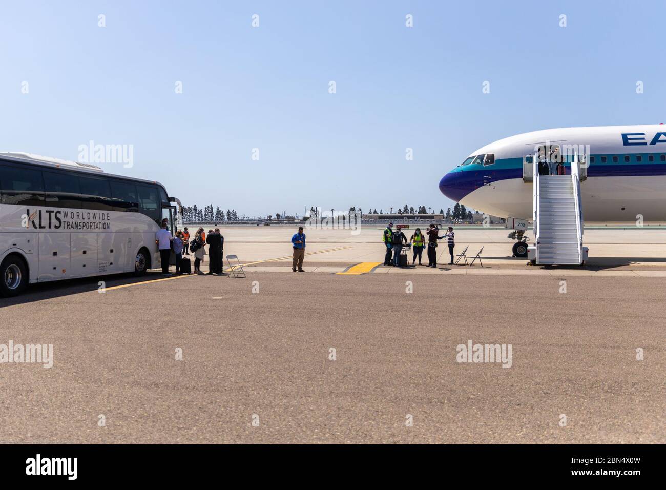 passengers-onboard-the-celebrity-eclipse-cruise-ship-disembark-in-san