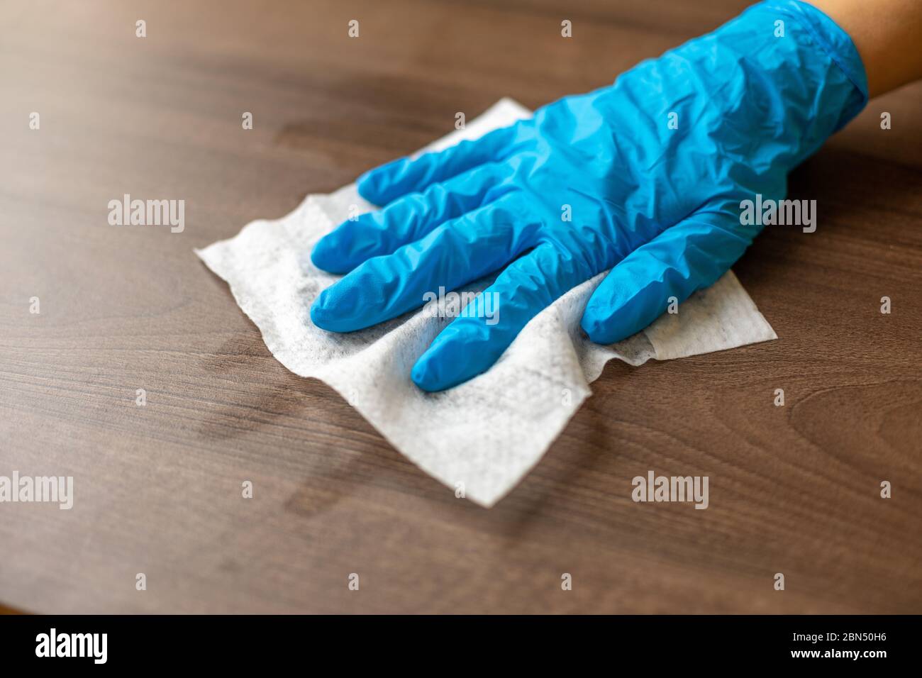 wet wipe gloves