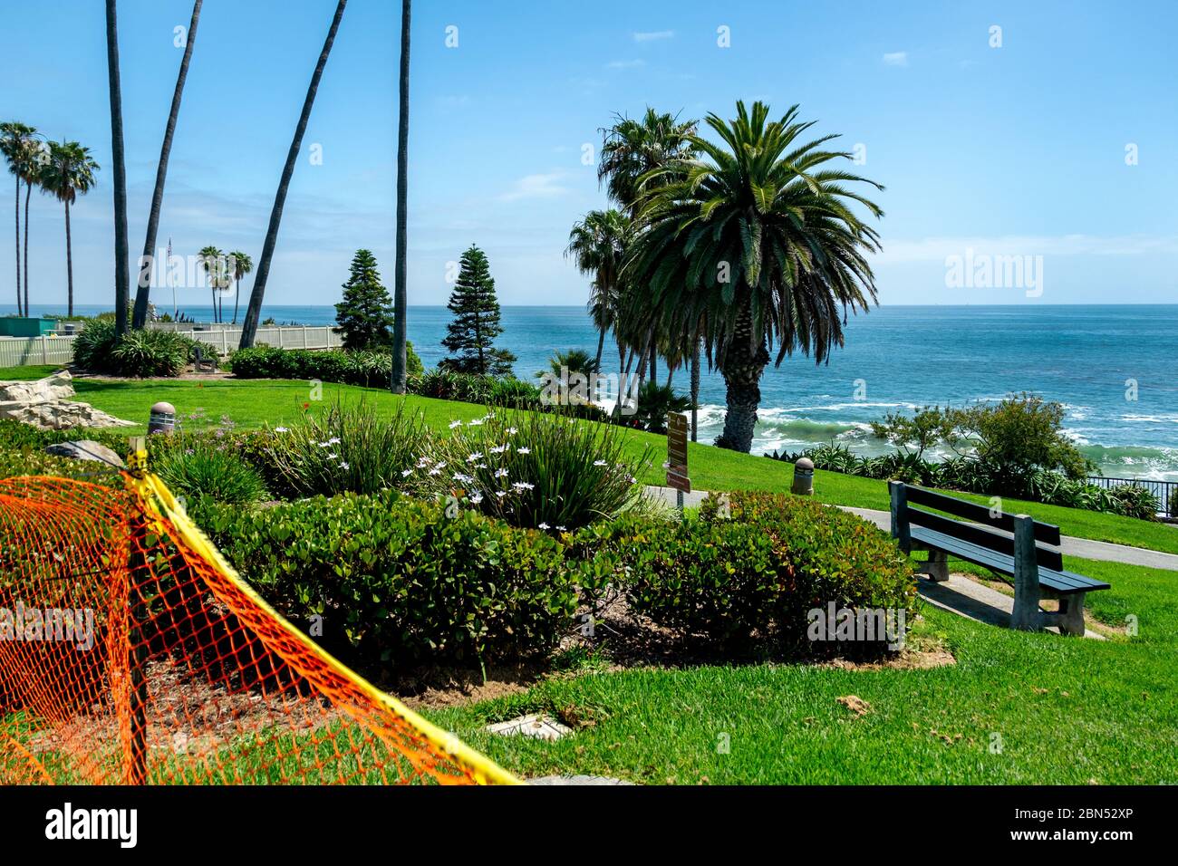 Guardian safety barrier fencing hires stock photography and images Alamy