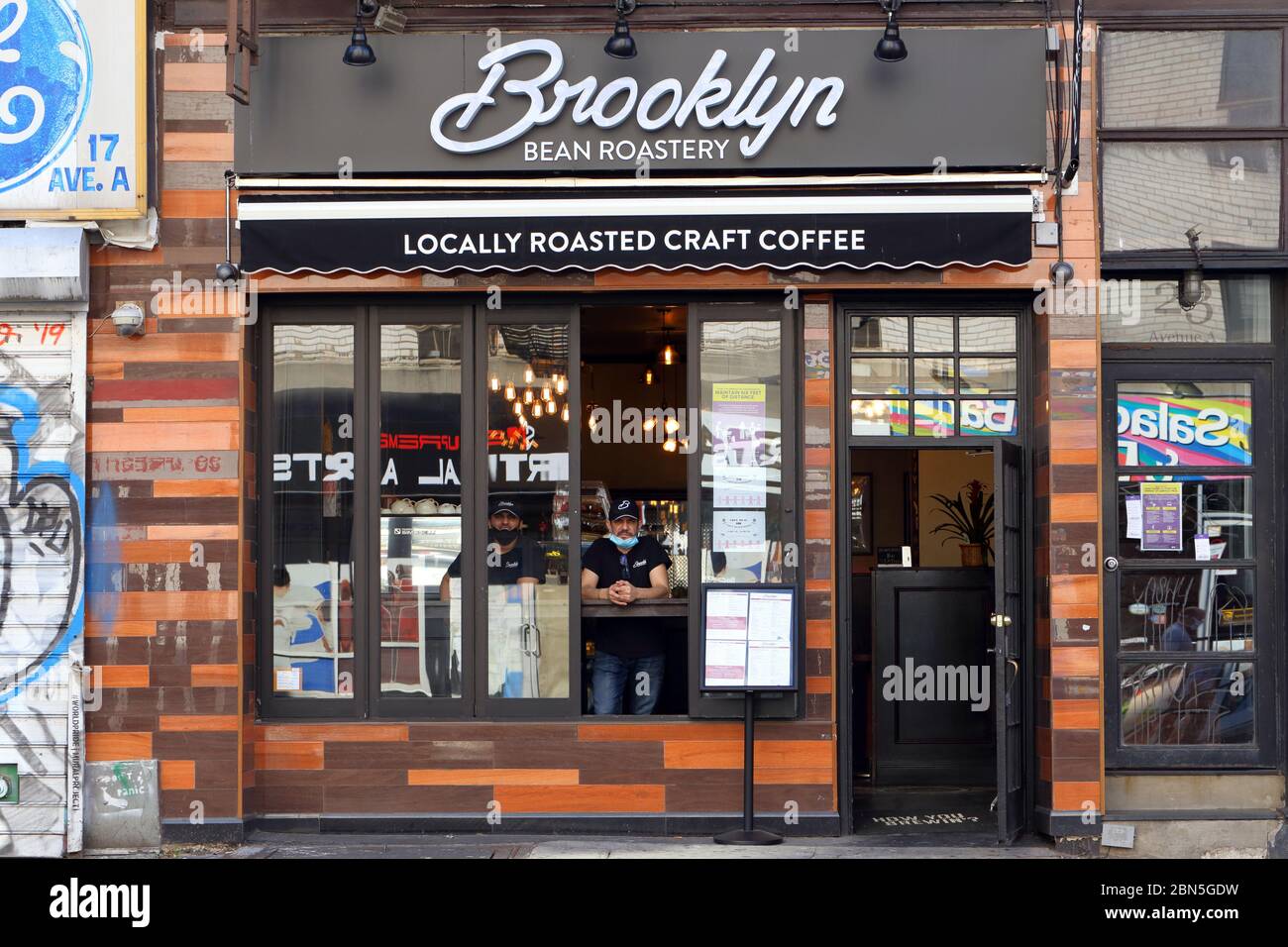 [historical storefront] Brooklyn Bean Roastery, 23 Avenue A, New York, NYC storefront photo of a coffee shop in Manhattan's East Village. Stock Photo
