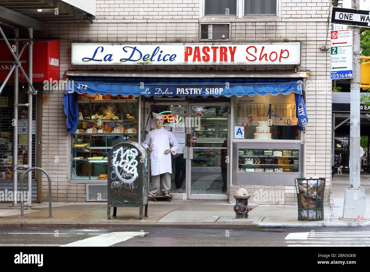 La Delice, 372 Third Ave, New York, NYC storefront photo of a bakery in the Kips Bay