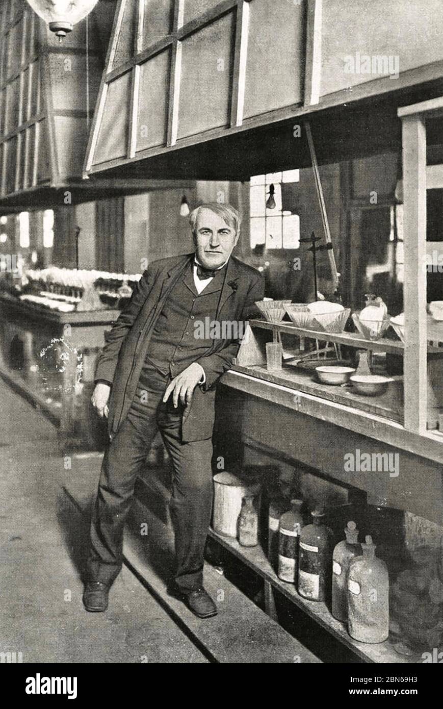 THOMAS EDISON (1847-1931) American inventor and businessman at his laboratory in West Orange, New Jersey, about 1900. Stock Photo