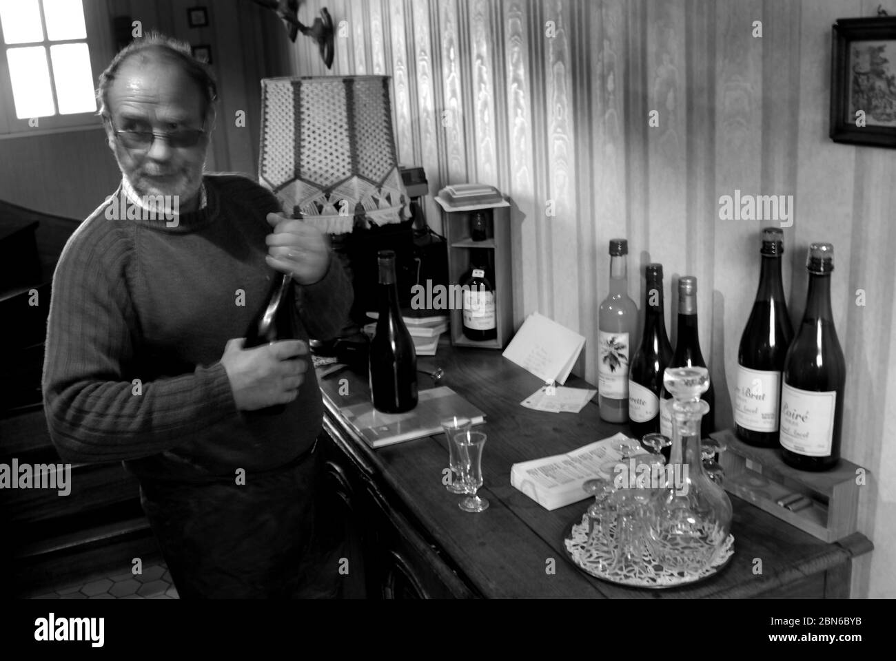 Cider farmer black and white hires stock photography and images Alamy