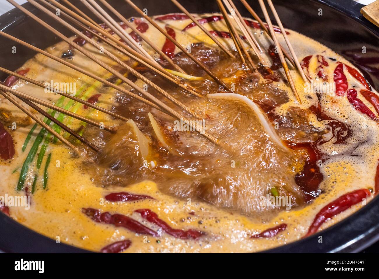 Fondue chinoise sichuanaise (Hot Pot) - Hop dans le wok