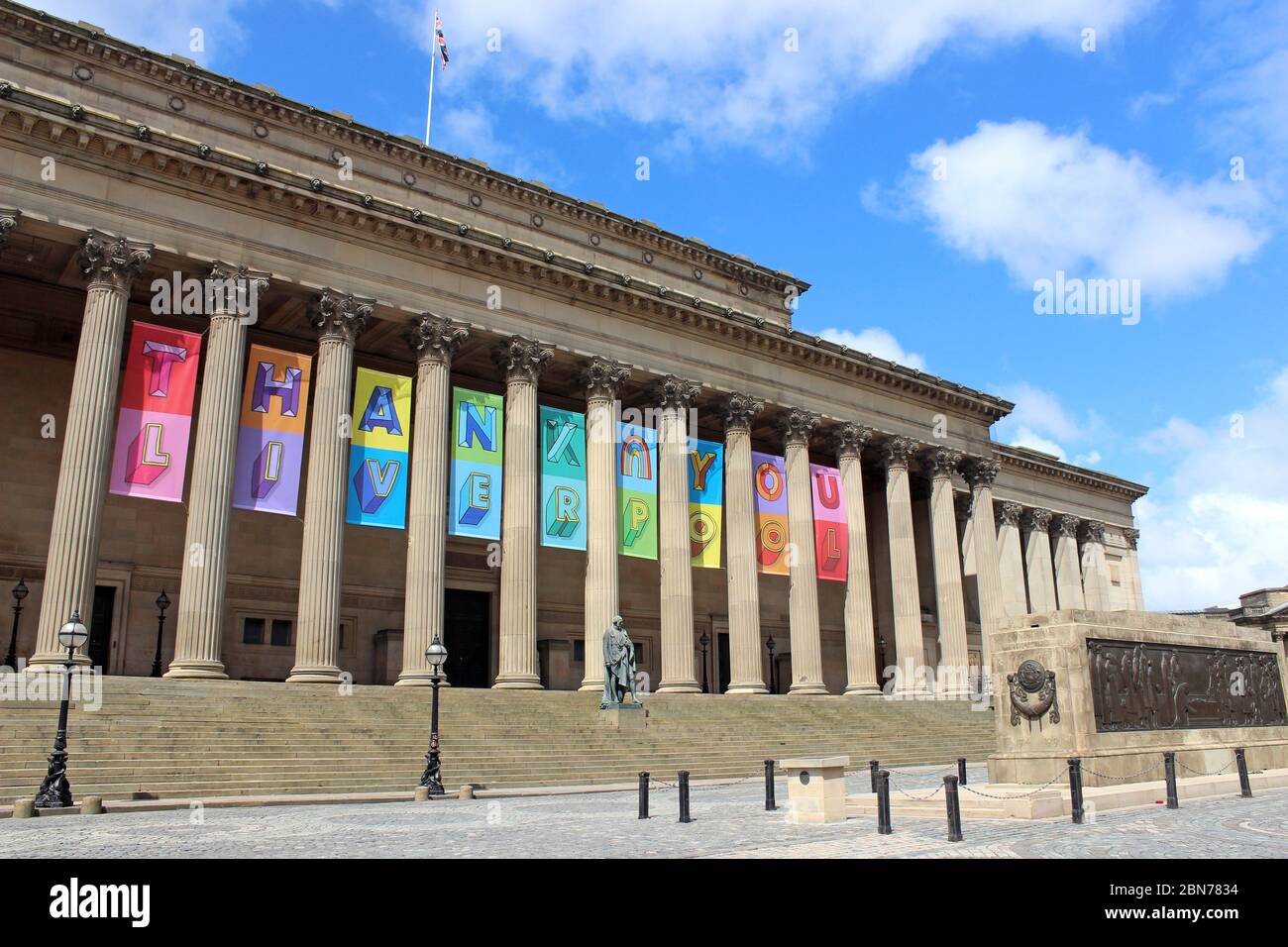 Thank You Liverpool Banners at St Georges Hall Liverpool with  Liverpool Cenotaph amid the Covid 19 coronavirus Pandemic Stock Photo