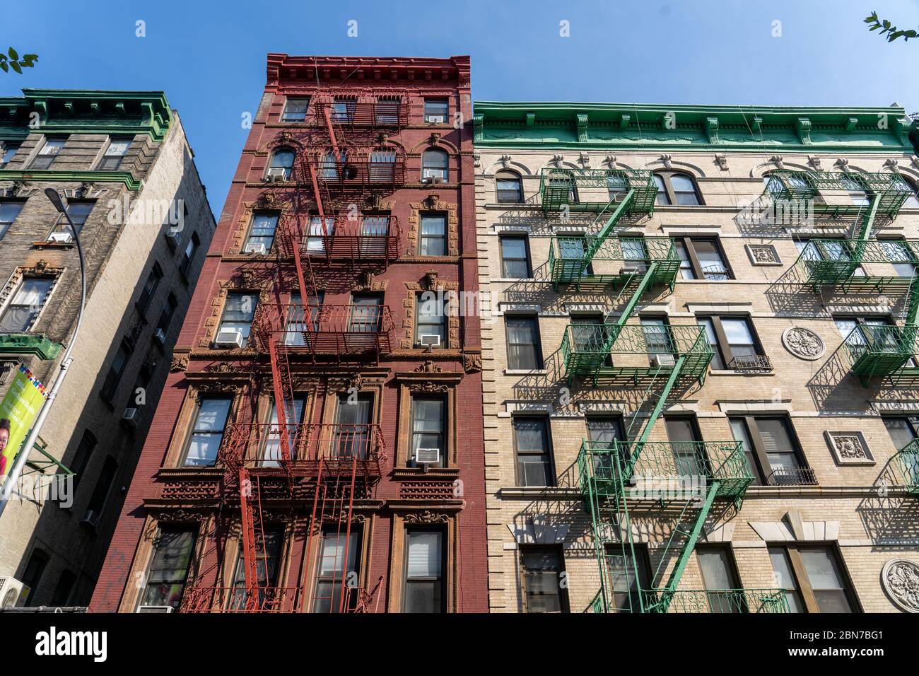 Vintage buildings fire escape hi-res stock photography and images - Alamy