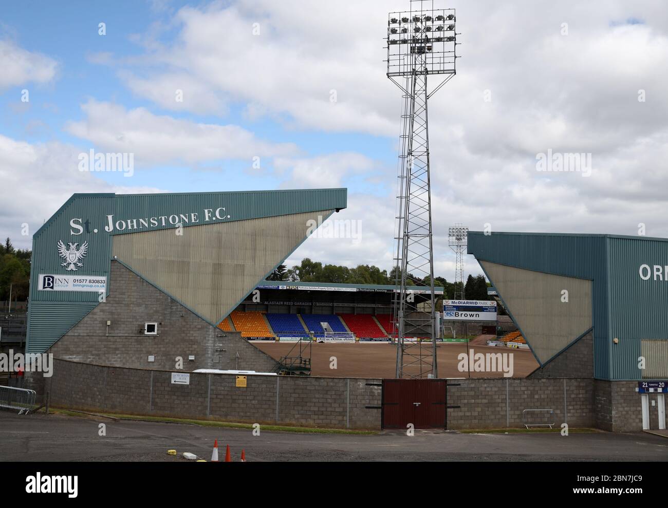 a-general-view-of-mcdiarmid-park-home-of-st-johnstone-stock-photo-alamy