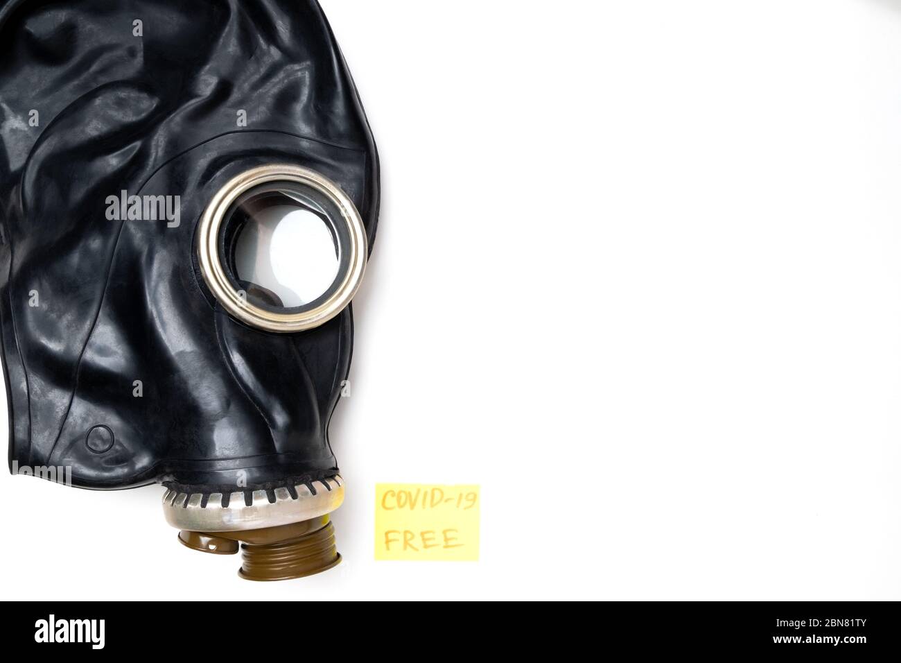 Download Black And Yellow Gas Mask High Resolution Stock Photography And Images Alamy PSD Mockup Templates