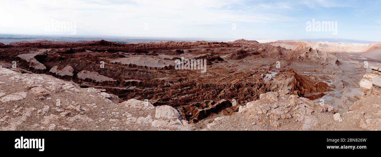 View over the Valley of the Moon from Mirador de Kari, Piedra del Coyote , San Pedro de Atacama, El Loa, Antofagusta, Chile Stock Photo