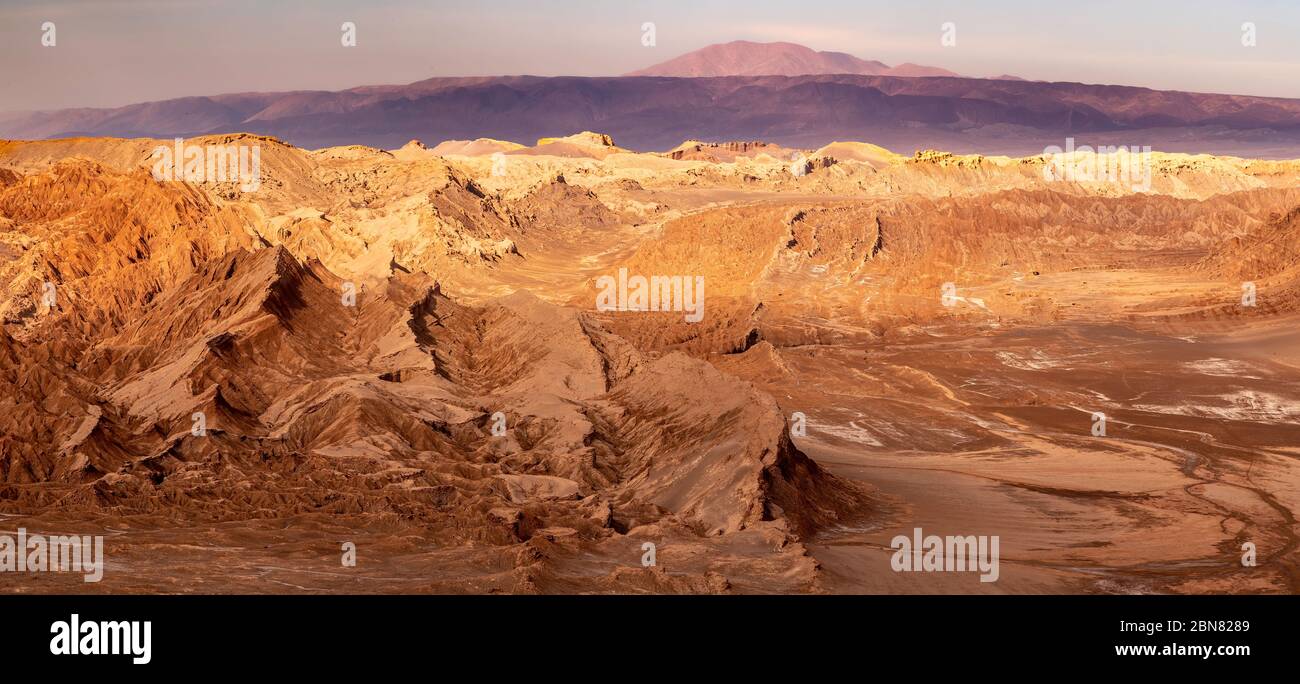 View over the Valley of the Moon from Mirador de Kari, Piedra del Coyote, San Pedro de Atacama, El Loa, Antofagusta, Chile Stock Photo