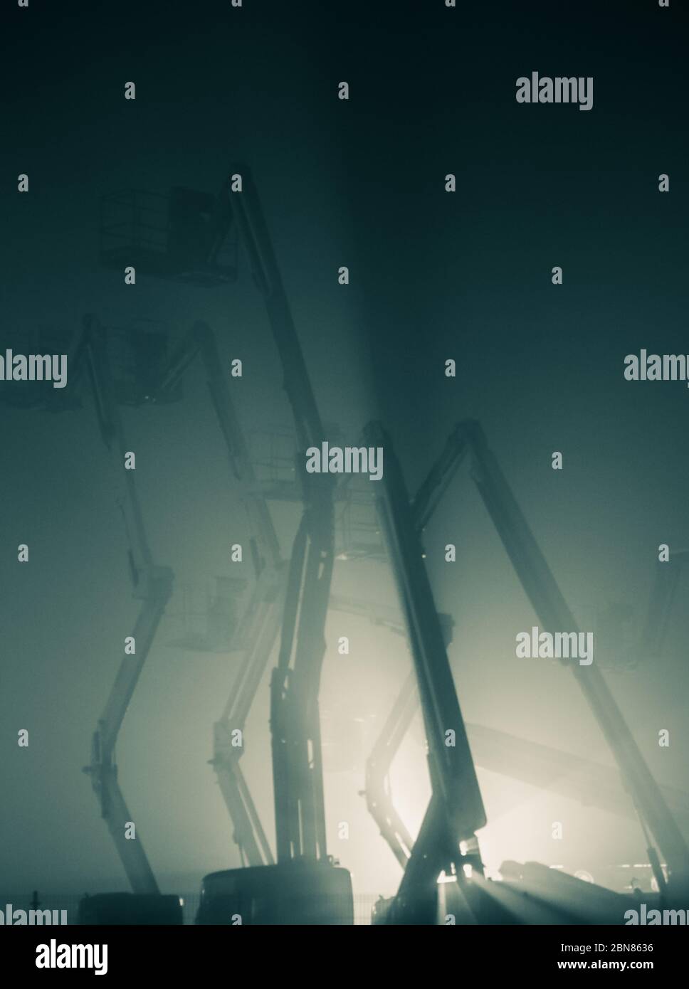 Manlift hi-res stock photography and images - Alamy