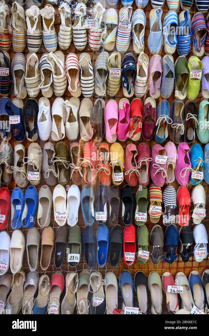 Espadrilles, rope-soled sandals, (alpargatas in Spanish) in a shop window  in the Calle de Toledo, central Madrid, Spain Stock Photo - Alamy