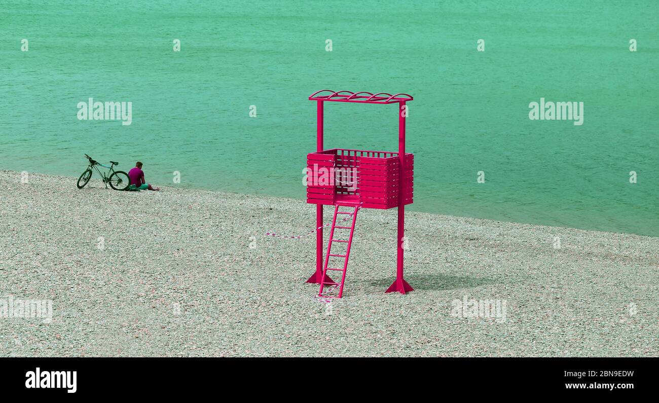 Photo of beach with rescue hut and the sea Stock Photo - Alamy