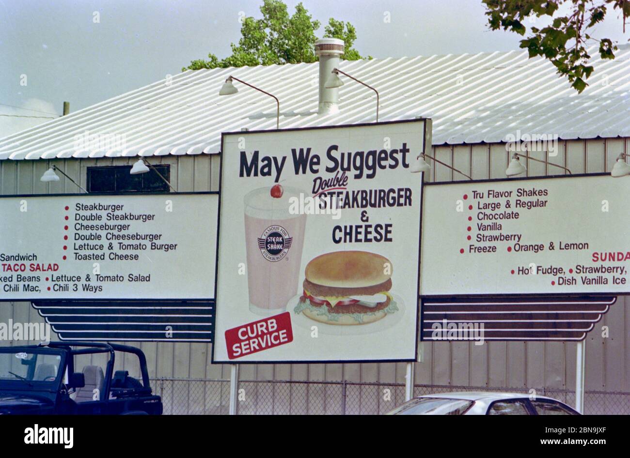 Steak n Shake Curb service sign at a restaurant in Springfield, MO ca