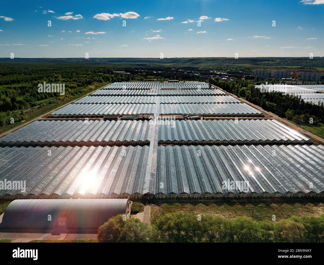 Glass greenhouses hi-res stock photography and images - Alamy