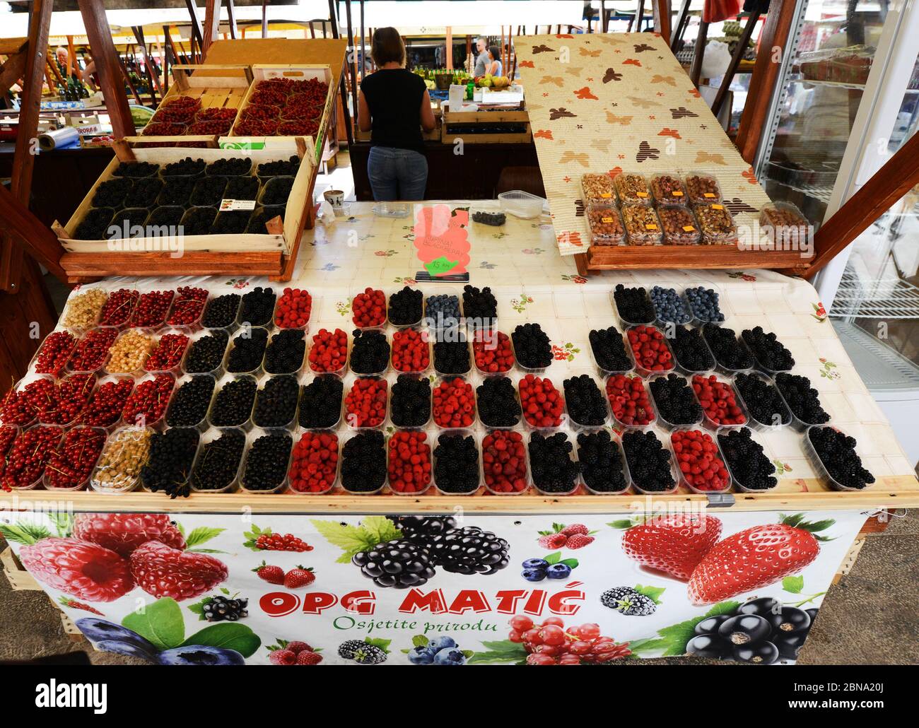 The vibrant outdoor Zadar market with stalls selling fresh fruits