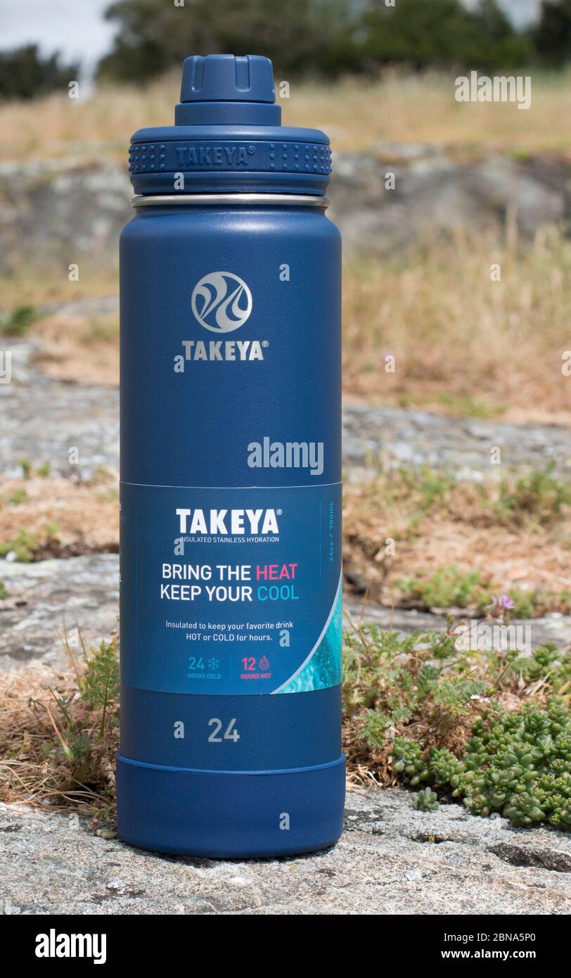 Takeya water bottle hires stock photography and images Alamy